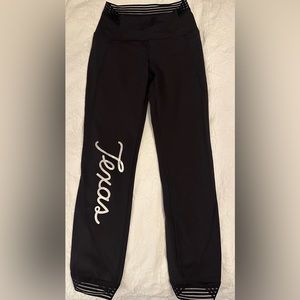 Lululemon  Texas Soul Cycle Tight
Black SZ 6